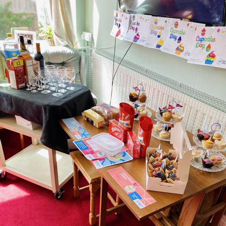 Fundraising for Alzheimers' Cupcake Day